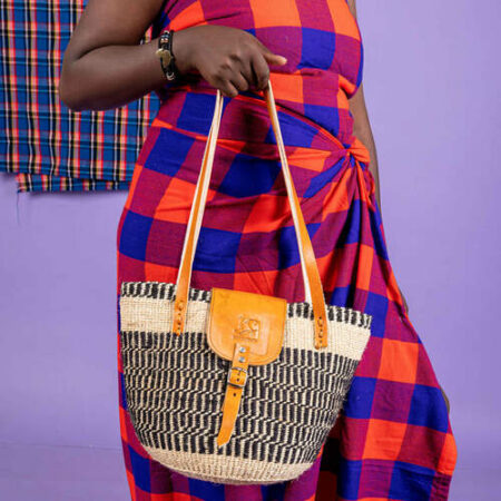 Simple black Afri_closed kyondo;Leather close flap